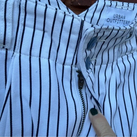 UO Urban Outfitters Mack Striped Pleated High-Waisted Trouser Pant Streetwear - Picture 5 of 7